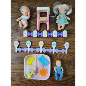 Vintage Tyco Quints Doll Accessories Bottles Mirrors‎ Plus Other Babies
